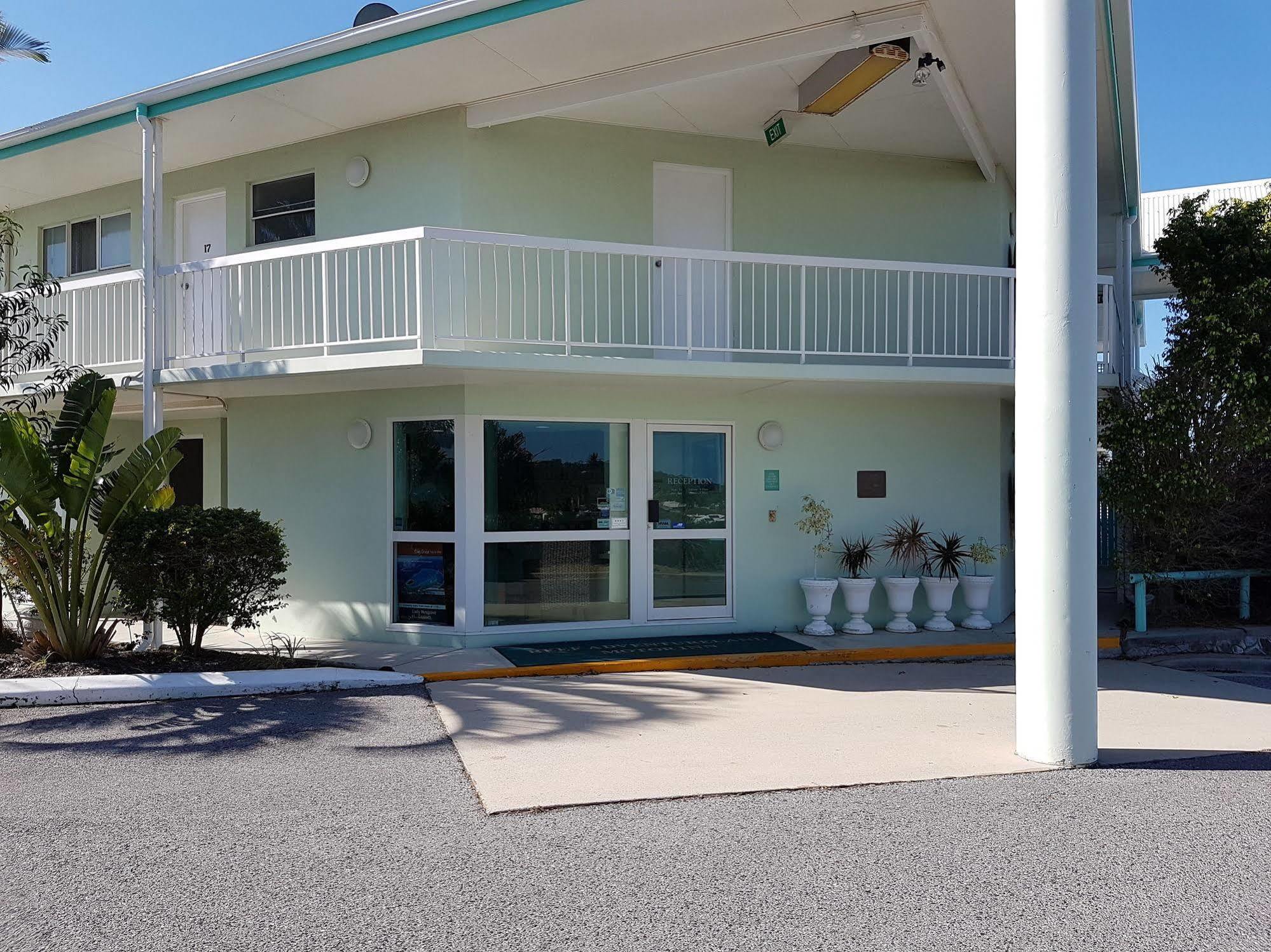 Reef Adventureland Motor Inn Tannum Sands Exterior photo